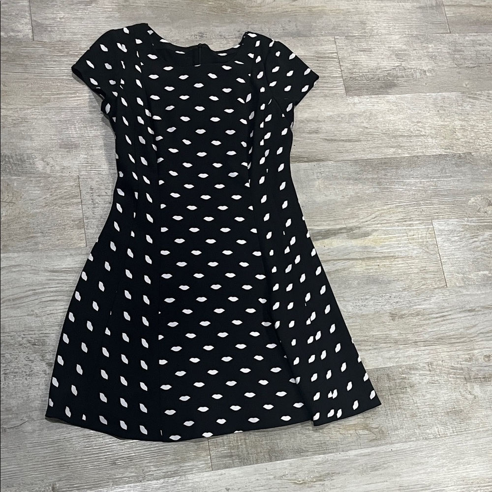 Maison Jules array Elegant‎ Black and White kiss 💋 Dot Dress xs